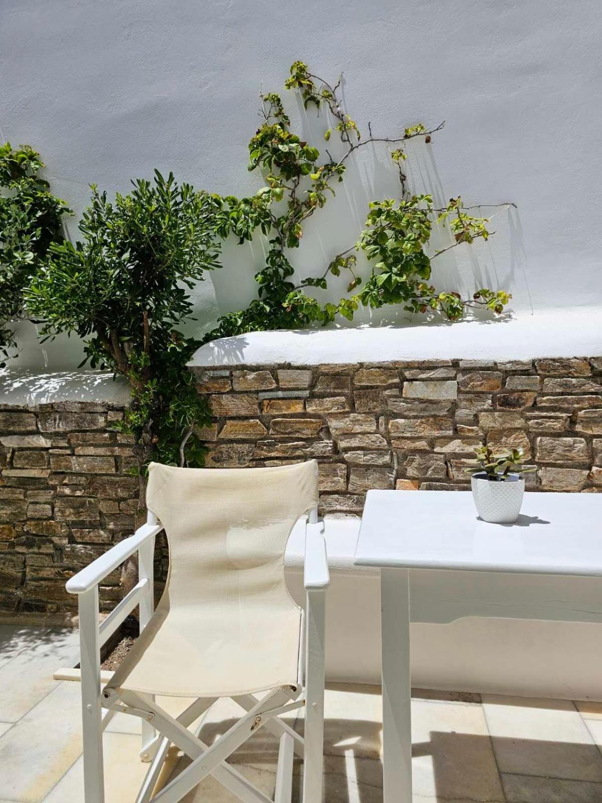 Aegeo Inn Antiparos ciudad Exterior foto